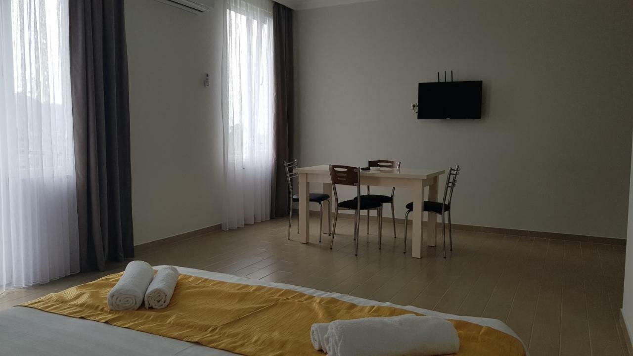 Nakashidze'S Apartments Batumi Habitación foto